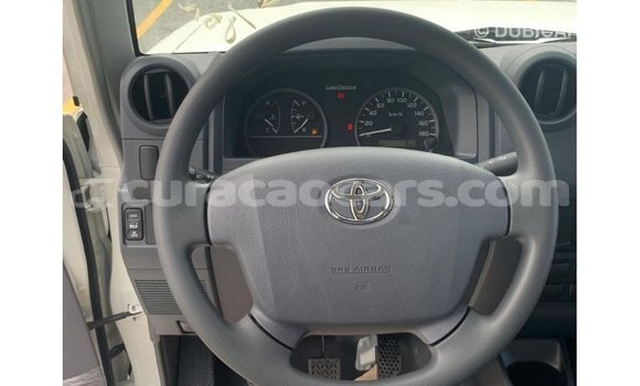 Buy Import Toyota Land Cruiser White Car in Import - Dubai in Curacao Buy Import Toyota Land Cruiser White Car in Import - Dubai in Curacao