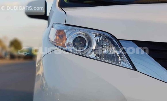 Buy Import Toyota Sienna White Car in Import - Dubai in Curacao Buy Import Toyota Sienna White Car in Import - Dubai in Curacao