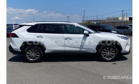 Buy Import Toyota 4Runner White Car in Import - Dubai in Curacao Buy Import Toyota 4Runner White Car in Import - Dubai in Curacao
