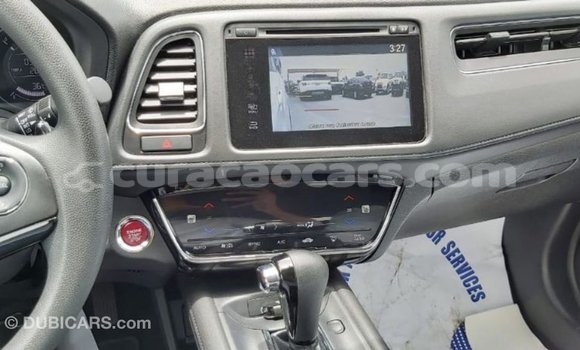 Buy Import Honda C White Bike in Import - Dubai in Curacao Buy Import Honda C White Bike in Import - Dubai in Curacao