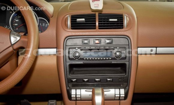 Buy Import Porsche Cayenne Green Car in Import - Dubai in Curacao Buy Import Porsche Cayenne Green Car in Import - Dubai in Curacao