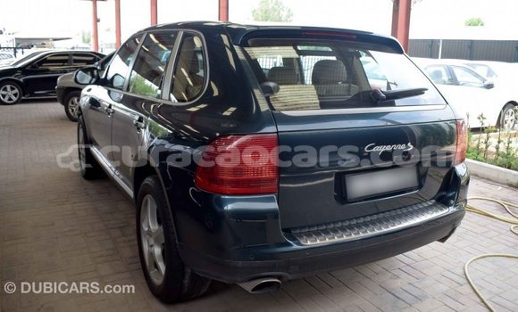 Buy Import Porsche Cayenne Green Car in Import - Dubai in Curacao Buy Import Porsche Cayenne Green Car in Import - Dubai in Curacao