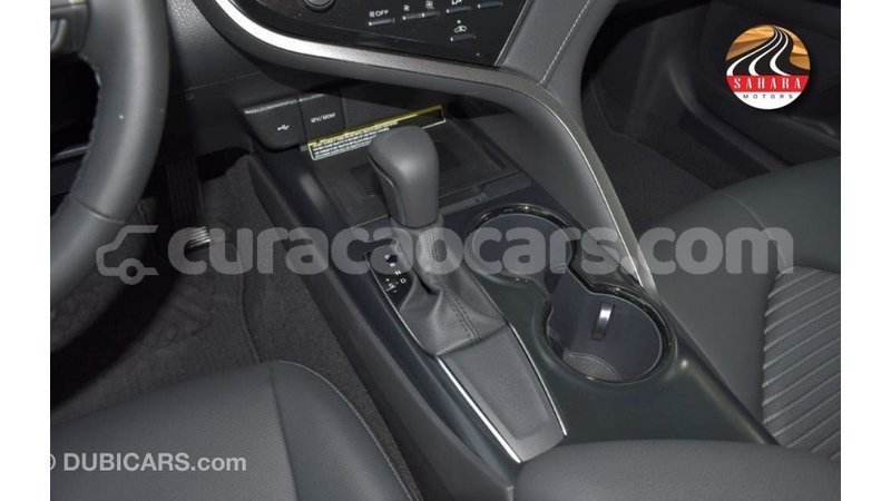 Big with watermark toyota camry curacao import dubai 3129