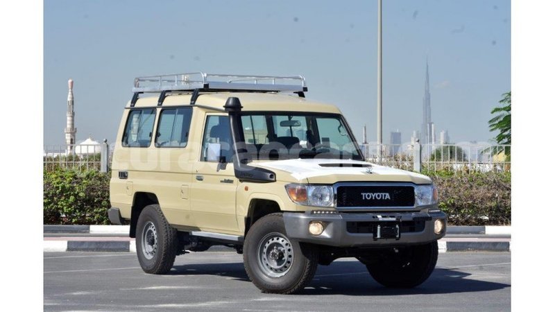 Big with watermark toyota land cruiser curacao import dubai 3133