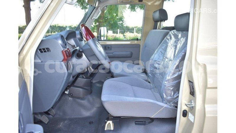 Big with watermark toyota land cruiser curacao import dubai 3133