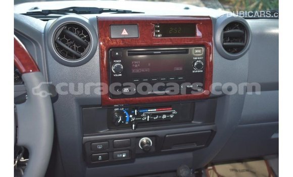 Buy Import Toyota Land Cruiser Beige Car in Import - Dubai in Curacao Buy Import Toyota Land Cruiser Beige Car in Import - Dubai in Curacao