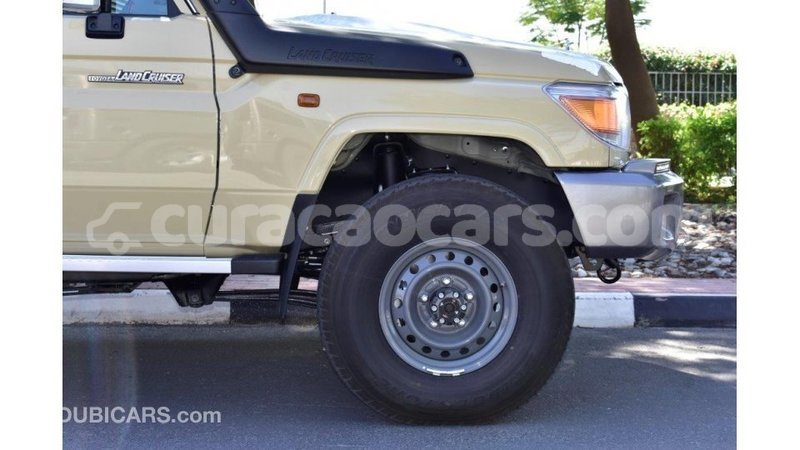Big with watermark toyota land cruiser curacao import dubai 3133