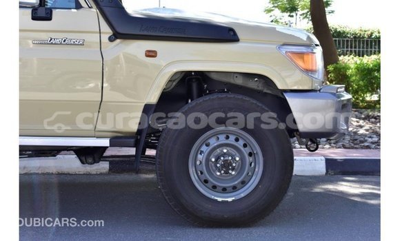 Buy Import Toyota Land Cruiser Beige Car in Import - Dubai in Curacao Buy Import Toyota Land Cruiser Beige Car in Import - Dubai in Curacao