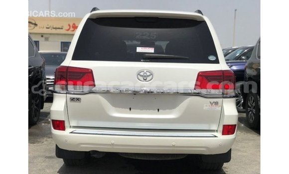Buy Import Toyota Land Cruiser White Car in Import - Dubai in Curacao Buy Import Toyota Land Cruiser White Car in Import - Dubai in Curacao