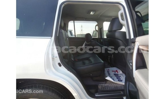 Buy Import Toyota Land Cruiser White Car in Import - Dubai in Curacao Buy Import Toyota Land Cruiser White Car in Import - Dubai in Curacao