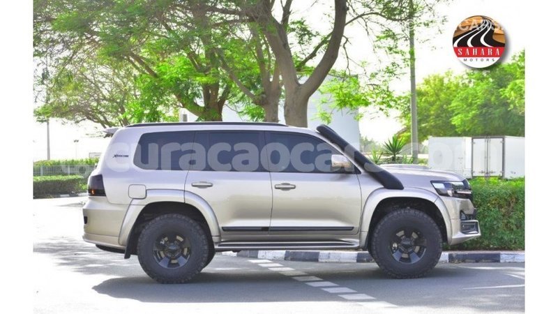 Big with watermark toyota land cruiser curacao import dubai 3140