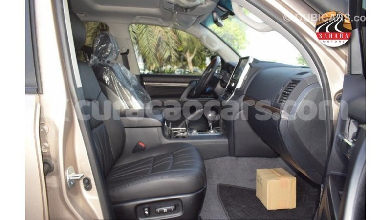 Big with watermark toyota land cruiser curacao import dubai 3140