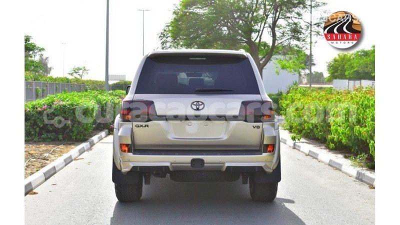 Big with watermark toyota land cruiser curacao import dubai 3140
