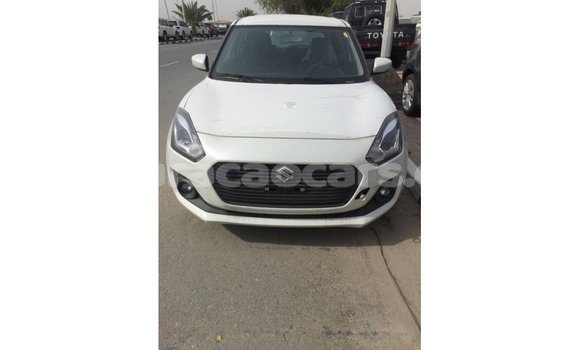 Buy Import Suzuki Swift White Car in Import - Dubai in Curacao