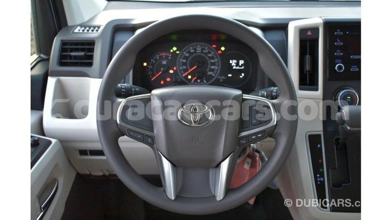 Big with watermark toyota hiace curacao import dubai 3166