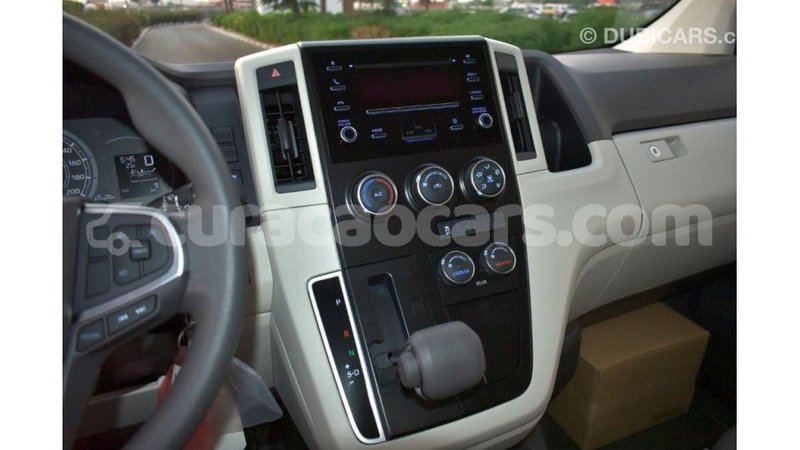 Big with watermark toyota hiace curacao import dubai 3166