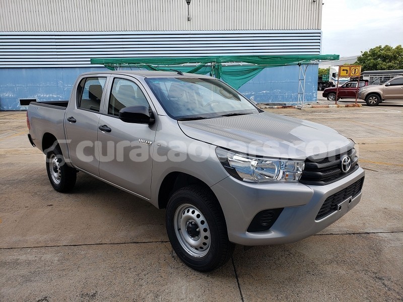 Big with watermark toyota hilux curacao willemstad 3177