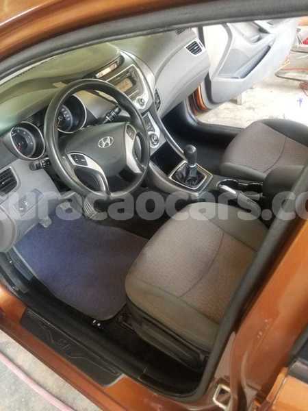 Big with watermark hyundai elantra curacao willemstad 3183