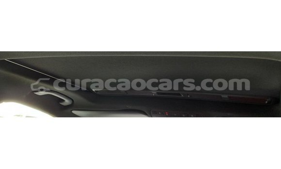 Buy Import Mercedes-Benz GLC White Car in Import - Dubai in Curacao Buy Import Mercedes-Benz GLC White Car in Import - Dubai in Curacao