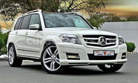 Buy Import Mercedes-Benz 190 (W201) White Car in Import - Dubai in Curacao