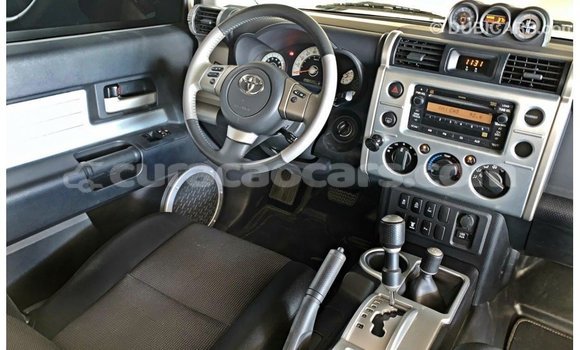 Buy Import Toyota FJ Cruiser White Car in Import - Dubai in Curacao Buy Import Toyota FJ Cruiser White Car in Import - Dubai in Curacao