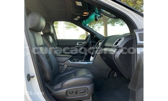 Buy Import Ford Explorer White Car in Import - Dubai in Curacao Buy Import Ford Explorer White Car in Import - Dubai in Curacao