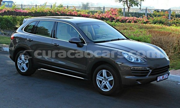 Buy Import Porsche Cayenne Brown Car in Import - Dubai in Curacao