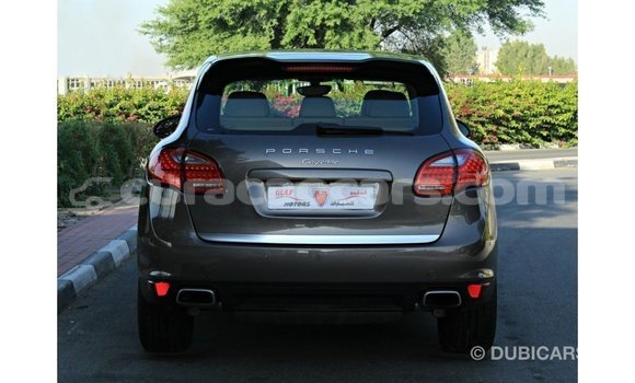 Buy Import Porsche Cayenne Brown Car in Import - Dubai in Curacao Buy Import Porsche Cayenne Brown Car in Import - Dubai in Curacao