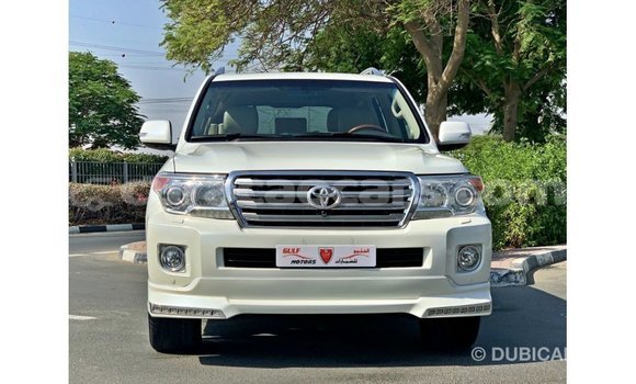 Buy Import Toyota Land Cruiser White Car in Import - Dubai in Curacao Buy Import Toyota Land Cruiser White Car in Import - Dubai in Curacao