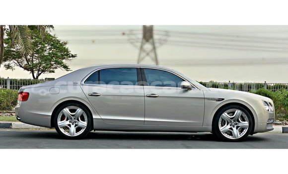Buy Import Bentley Flying Spur Other Car in Import - Dubai in Curacao Buy Import Bentley Flying Spur Other Car in Import - Dubai in Curacao