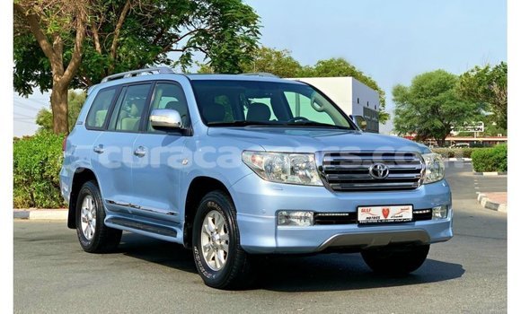 Buy Import Toyota Land Cruiser Blue Car in Import - Dubai in Curacao