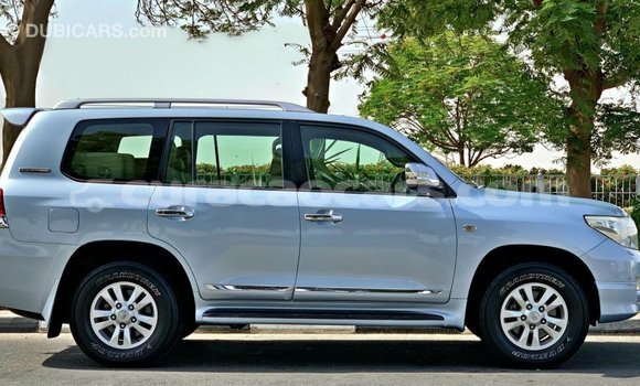 Buy Import Toyota Land Cruiser Blue Car in Import - Dubai in Curacao Buy Import Toyota Land Cruiser Blue Car in Import - Dubai in Curacao