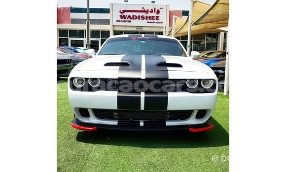 Buy Import Dodge Challenger White Car in Import - Dubai in Curacao Buy Import Dodge Challenger White Car in Import - Dubai in Curacao