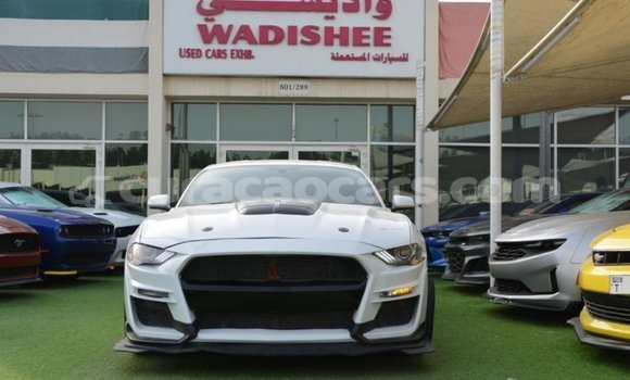 Buy Import Ford Mustang White Car in Import - Dubai in Curacao