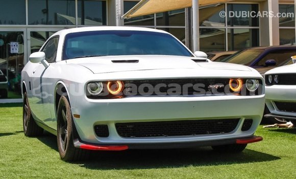 Buy Import Dodge Challenger White Car in Import - Dubai in Curacao Buy Import Dodge Challenger White Car in Import - Dubai in Curacao
