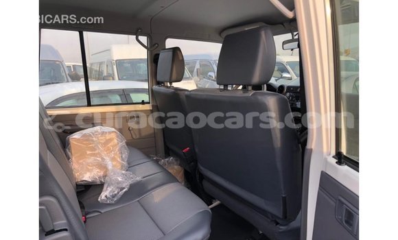 Buy Import Toyota Land Cruiser White Car in Import - Dubai in Curacao Buy Import Toyota Land Cruiser White Car in Import - Dubai in Curacao