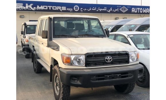 Buy Import Toyota Land Cruiser White Car in Import - Dubai in Curacao Buy Import Toyota Land Cruiser White Car in Import - Dubai in Curacao