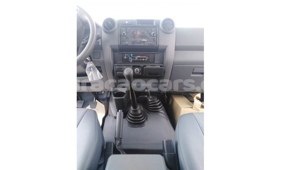 Buy Import Toyota Land Cruiser White Car in Import - Dubai in Curacao Buy Import Toyota Land Cruiser White Car in Import - Dubai in Curacao