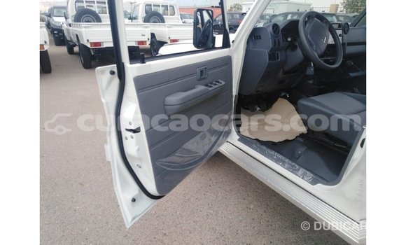 Buy Import Toyota Land Cruiser White Car in Import - Dubai in Curacao Buy Import Toyota Land Cruiser White Car in Import - Dubai in Curacao