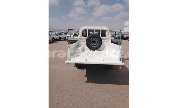 Buy Import Toyota Land Cruiser White Car in Import - Dubai in Curacao Buy Import Toyota Land Cruiser White Car in Import - Dubai in Curacao