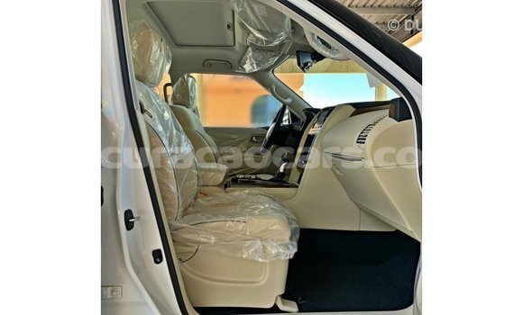 Buy Import Nissan Patrol White Car in Import - Dubai in Curacao Buy Import Nissan Patrol White Car in Import - Dubai in Curacao