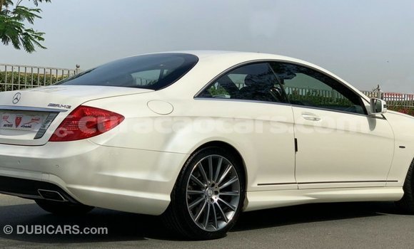 Buy Import Mercedes-Benz 190 (W201) White Car in Import - Dubai in Curacao Buy Import Mercedes-Benz 190 (W201) White Car in Import - Dubai in Curacao