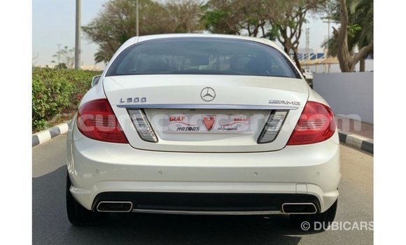 Buy Import Mercedes-Benz 190 (W201) White Car in Import - Dubai in Curacao Buy Import Mercedes-Benz 190 (W201) White Car in Import - Dubai in Curacao