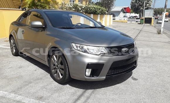 Buy Used Kia Cerato Silver Car in Willemstad in Curacao