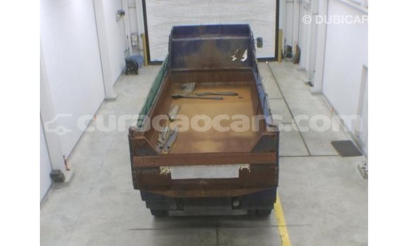 Buy Import Nissan Evalia Blue Truck in Import - Dubai in Curacao Buy Import Nissan Evalia Blue Truck in Import - Dubai in Curacao