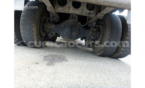 Buy Import Nissan Evalia Blue Truck in Import - Dubai in Curacao Buy Import Nissan Evalia Blue Truck in Import - Dubai in Curacao