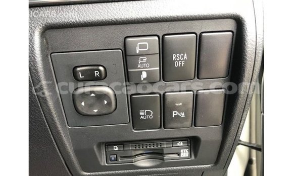 Buy Import Toyota Land Cruiser White Car in Import - Dubai in Curacao Buy Import Toyota Land Cruiser White Car in Import - Dubai in Curacao