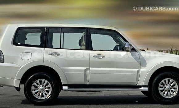 Buy Import Mitsubishi Pajero White Car in Import - Dubai in Curacao Buy Import Mitsubishi Pajero White Car in Import - Dubai in Curacao