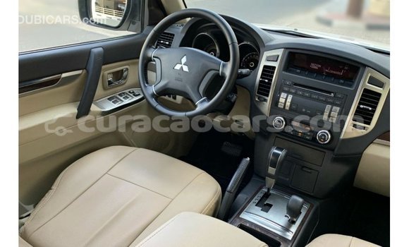 Buy Import Mitsubishi Pajero White Car in Import - Dubai in Curacao Buy Import Mitsubishi Pajero White Car in Import - Dubai in Curacao