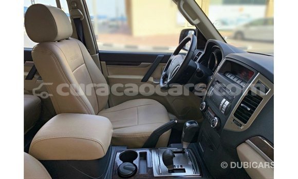 Buy Import Mitsubishi Pajero White Car in Import - Dubai in Curacao Buy Import Mitsubishi Pajero White Car in Import - Dubai in Curacao